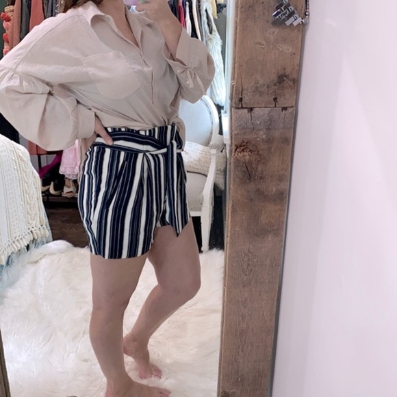 H&M navy blue striped paper bag shorts size 10 - Picture 1 of 11